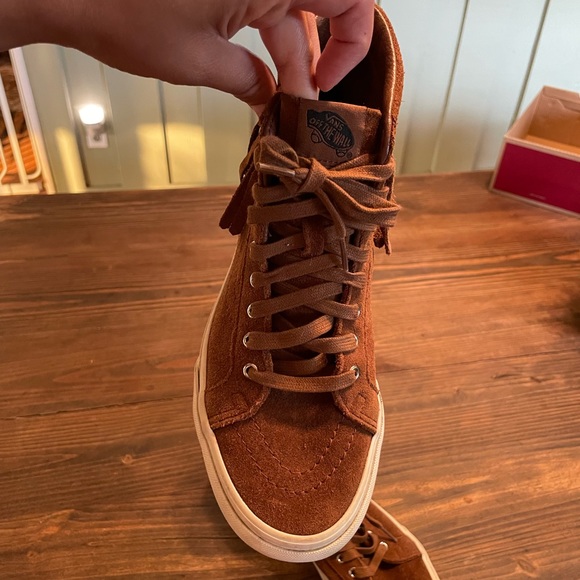 Vans suede sneaker with fringe - Picture 2 of 3